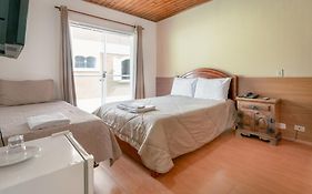 Hotel Geneve - 2km do Capivari